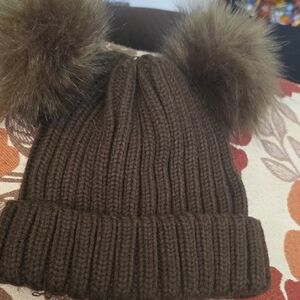 Cozy Brown Knit Pom-Pom Hat